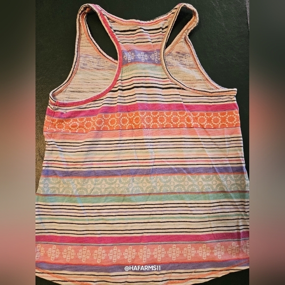 GIrls 4 Pack of Tanks - Picture 4 of 15